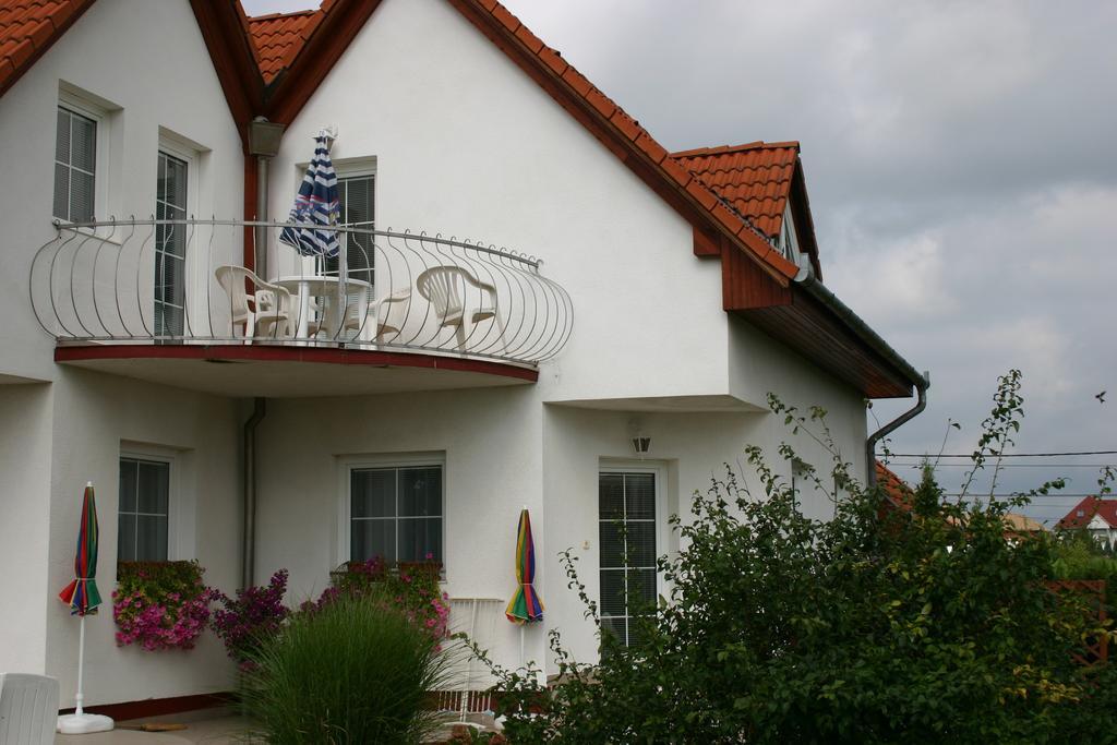 Doina Apartman Zalakaros Luaran gambar